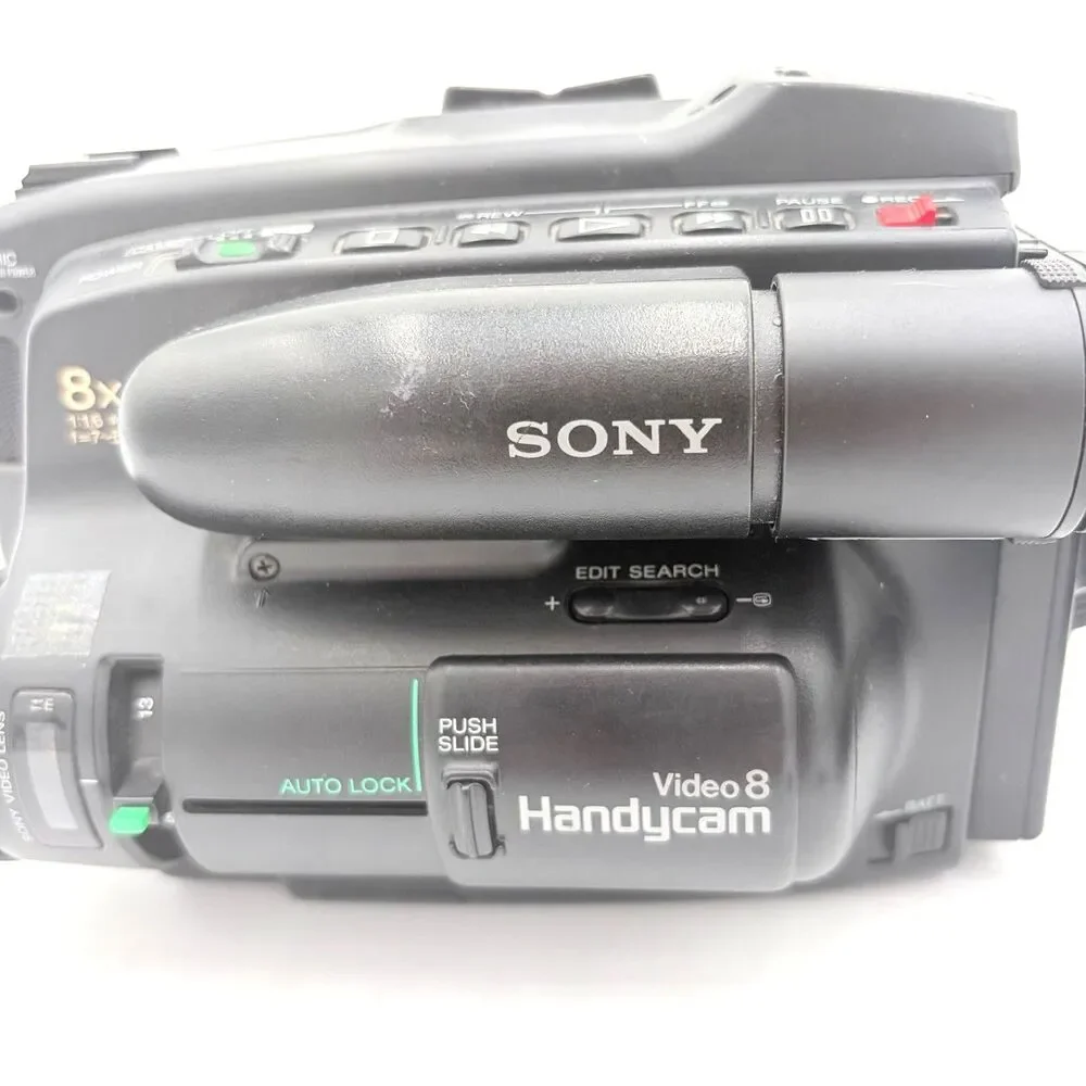 Sony CCD-TR6 Video8 Handycam Camcorder Bundle AC-V35A For Parts Repair Powers On